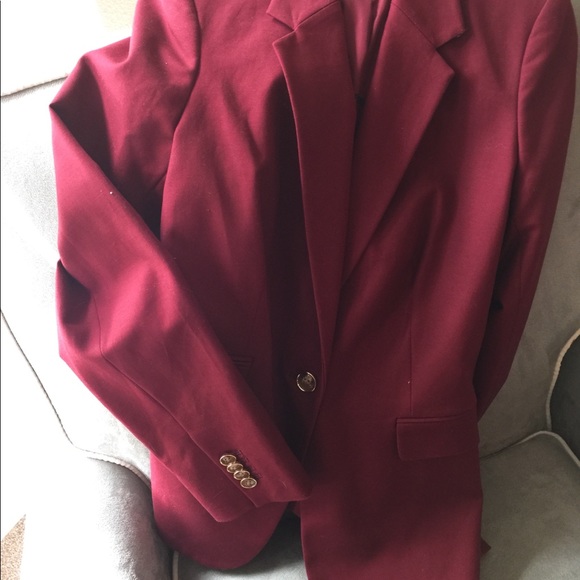 Vince Camuto blazer and matching skirt - Picture 7 of 8